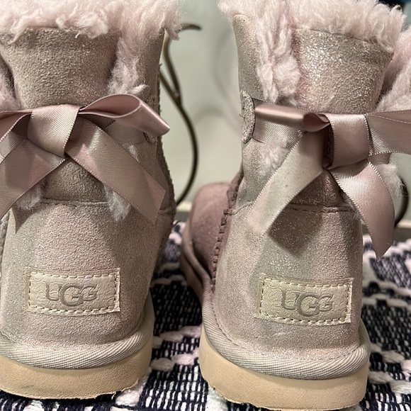 Classic Sparkle Bow Boot | UGG - Picture 10 of 10